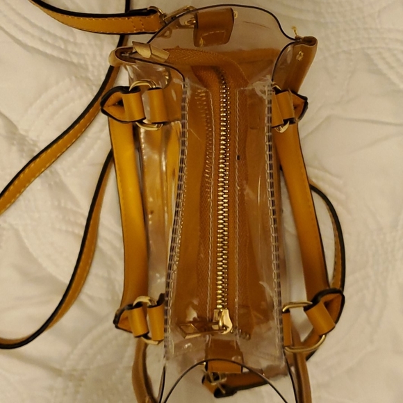 Purse - Picture 3 of 3